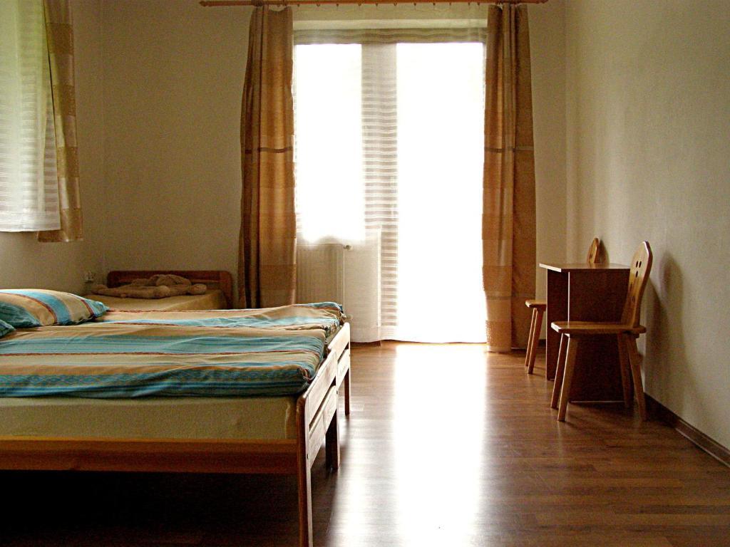 Dom Goscinny Na Skolach Gliczarów Habitación foto