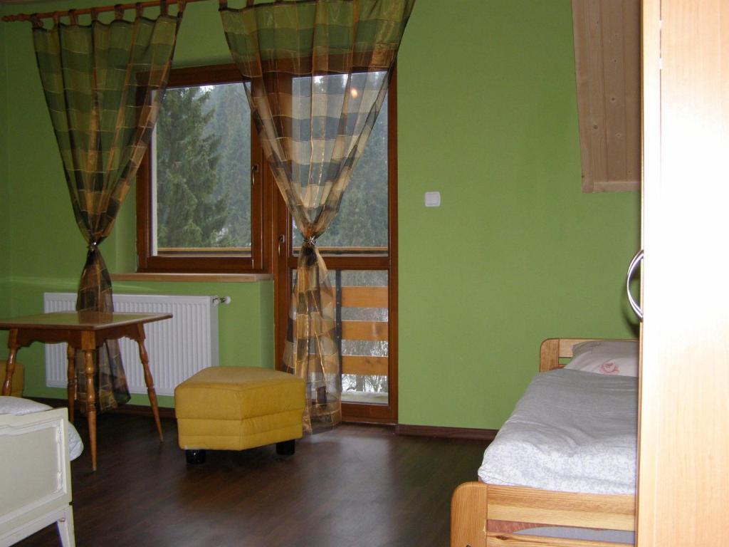 Dom Goscinny Na Skolach Gliczarów Habitación foto